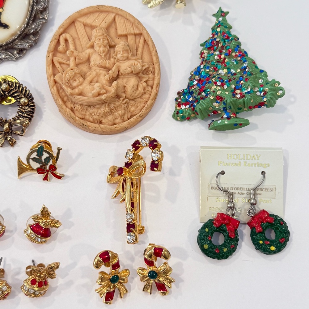 Vintage Christmas Jewelry Lot Avon Eisenburg Ice Candy Cane Brooch Rhinestone - Picture 5 of 16